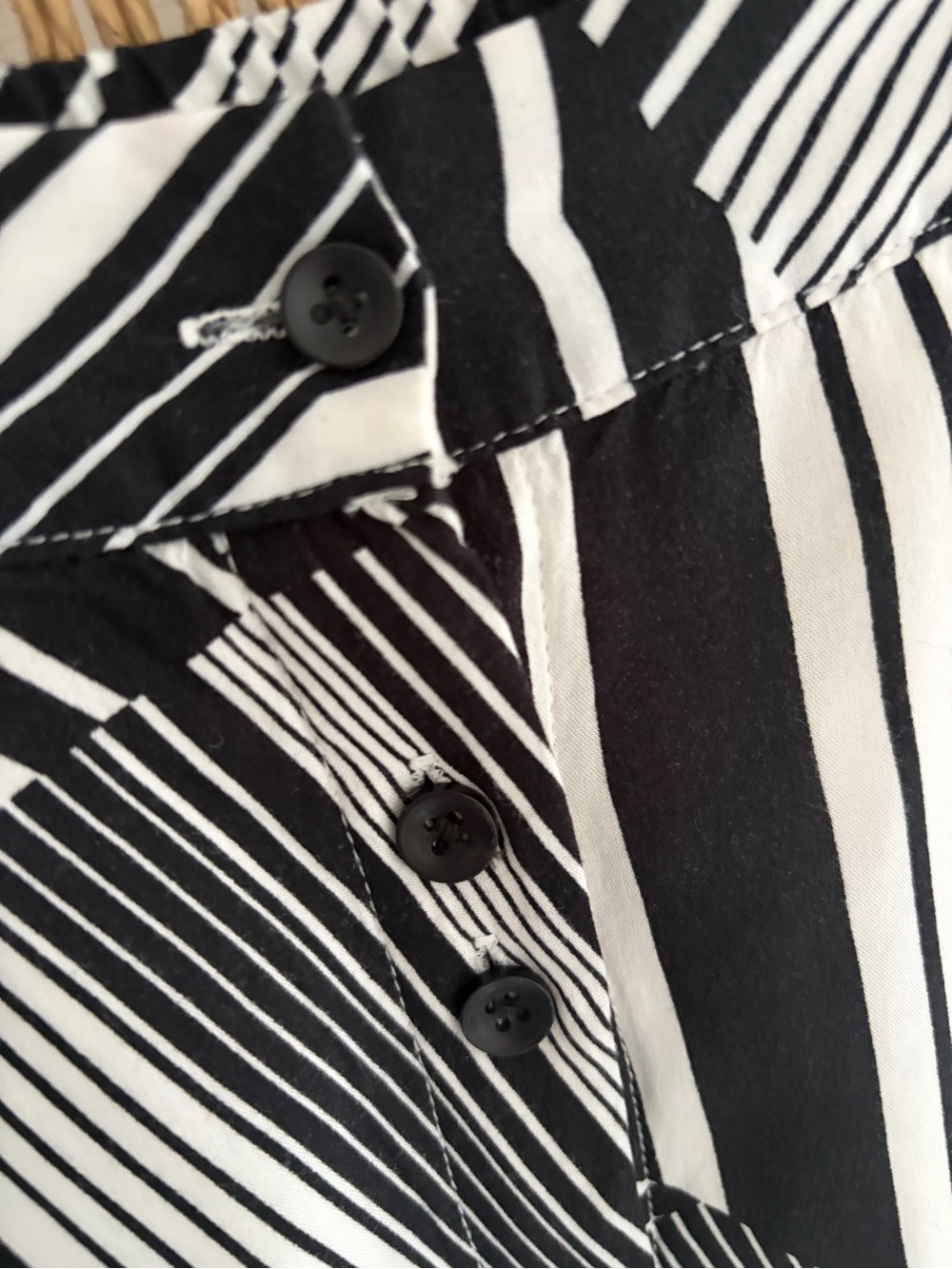 Vernacular Midi Skirt - Black/White - Picture 3 of 9